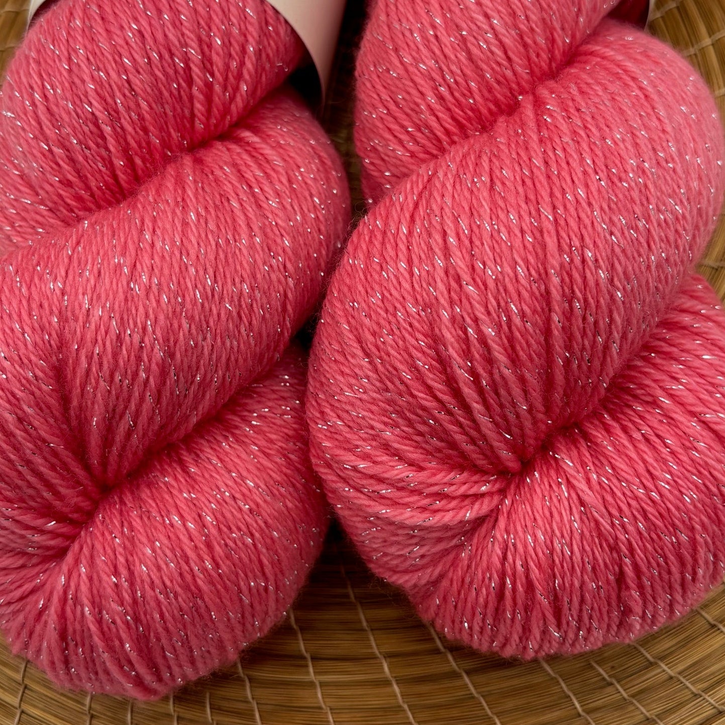 Neon Flamingo - Merino Lurex Fingering